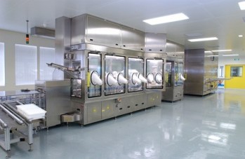 Pharma Isolator in Qatar | Cleanroom Equipment Supplier