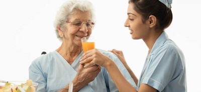 الرعاية الصحية لكبار السن دبي