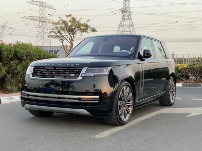 **2023** Range Rover HSE / GCC Spec/ With Wrty &Service