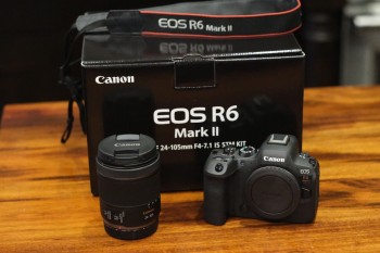 Canon EOS R6 Mark II Mirrorless Camera with RF 24-105mm f/4-7.1 IS STM Lens