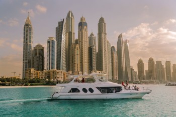 Marina Boat Tour 30$ | Dubai Yacht Rental 150$ - BoatTourDubai
