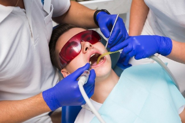 Endodontic Treatments & Procedures - Starry Smile Dental Centre