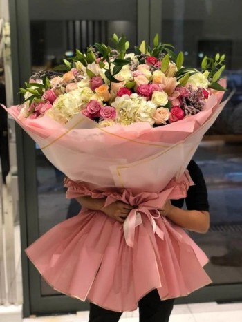 Buy The Best Birthday Flower Bouquet From Glamour Rose