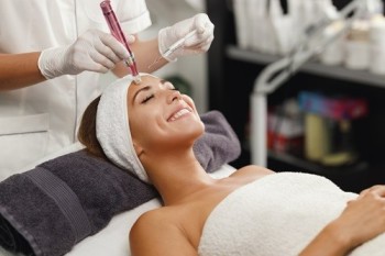 Best Beauty Salon In Habtoor City : The Skincare Cosmetic