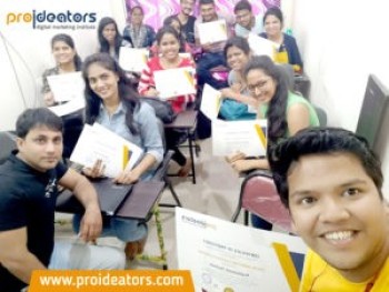 Proideators-Digital-Marketing-Course-Training-Institute-Certificate-Distribution-123-300x225