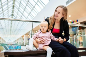Dubai's Premier Nanny Services: Choose Smart Babysitters for Professional Care