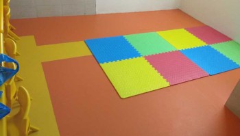 school-vinyl-flooring