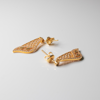 Buy Latest Gold Earrings for Women at Clio Jewellery