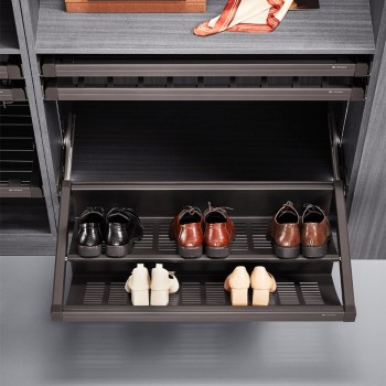 Discover the ultimate solution for shoe storage with our pull-out shoe racks!