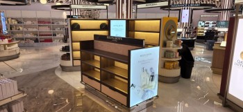 Gondola Retail Display in Dubai - Quality Solutions