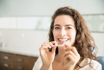 Invisalign Treatment in Dubai - Starry Smile Dental Centre