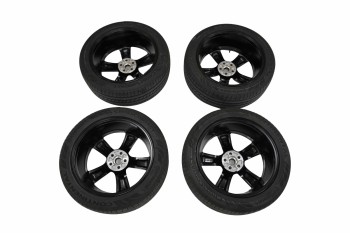 Land-Rover-Defender-22-Continental-Tires-Defender-Black-OEM-L8BM-1007-CA-02-scaled