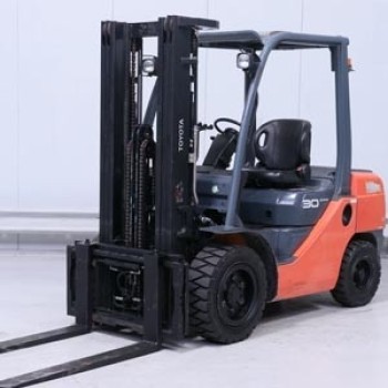 Reliable Used Forklift in Dubai for Your Business Needs
