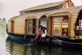 Romantic Places to Visit in Kerala for Honeymoon – Plan Your Perfect Escape