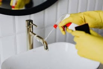 Bathroom Cleaning Services Abu Dhabi – Deep & Hygienic Sanitization Experts