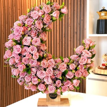 Shades Of Pink Crescent