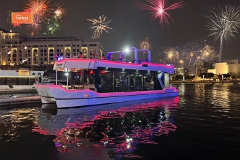 book-your-canal-cruise-dinner-on-new-year
