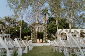 destination-wedding-at-radisson-blu-resort