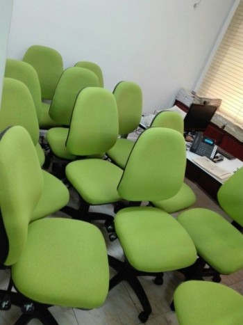 Sofa shampooing cleaning services dubai