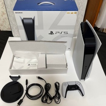 Selling Sony PlayStation 5 PS5 1TB
