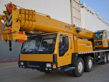 25 Ton Crane Rental in Abu Dhabi 25 Ton Crane Rental in Abu Dhabi for Construction